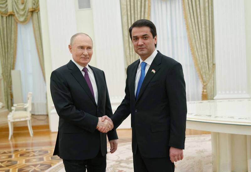 Dzieci przywódców Azji Centralnej debiutują w Moskwie