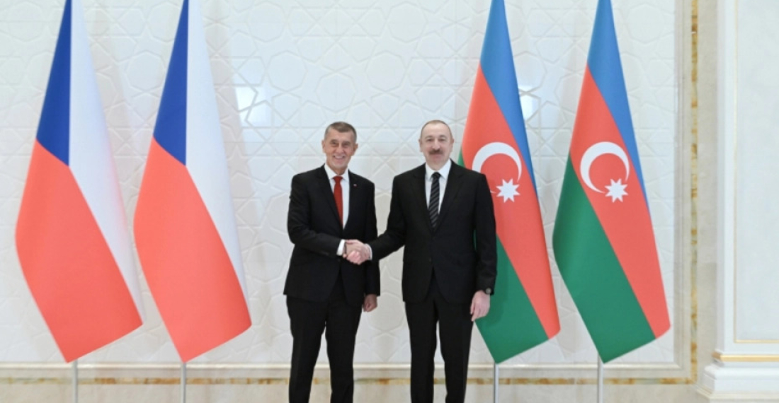 Azerbejdżan i Czechy omawiają wspólną produkcję wojskową i dostawy energii