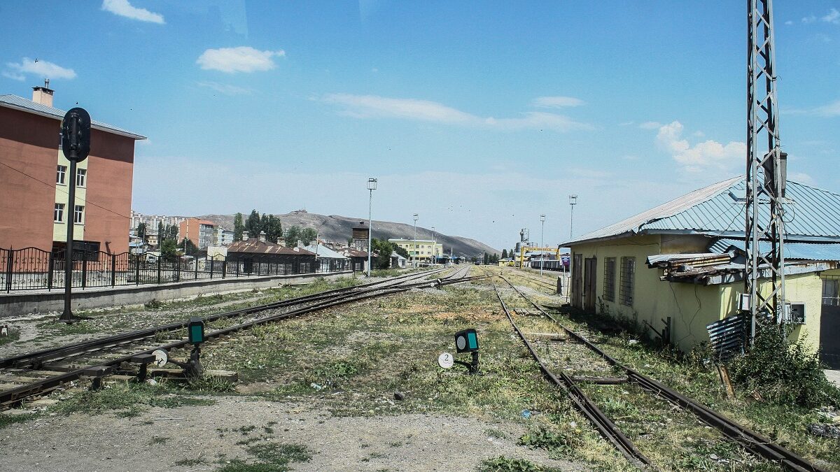 Armenia i Turcja organizują spotkanie grupy zajmującej się odnową kolei